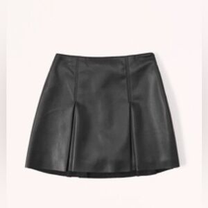 NWOT Abercrombie & Fitch Leather Skort
